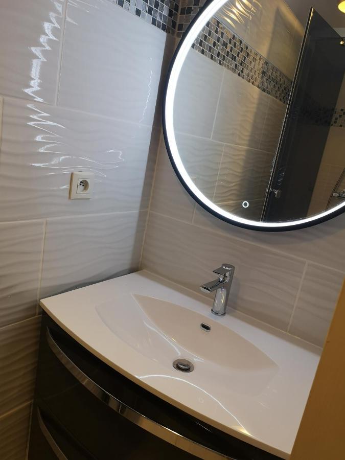 Appartement De 105M2, Balcon Sur Cours De La Republique Narbonne Buitenkant foto